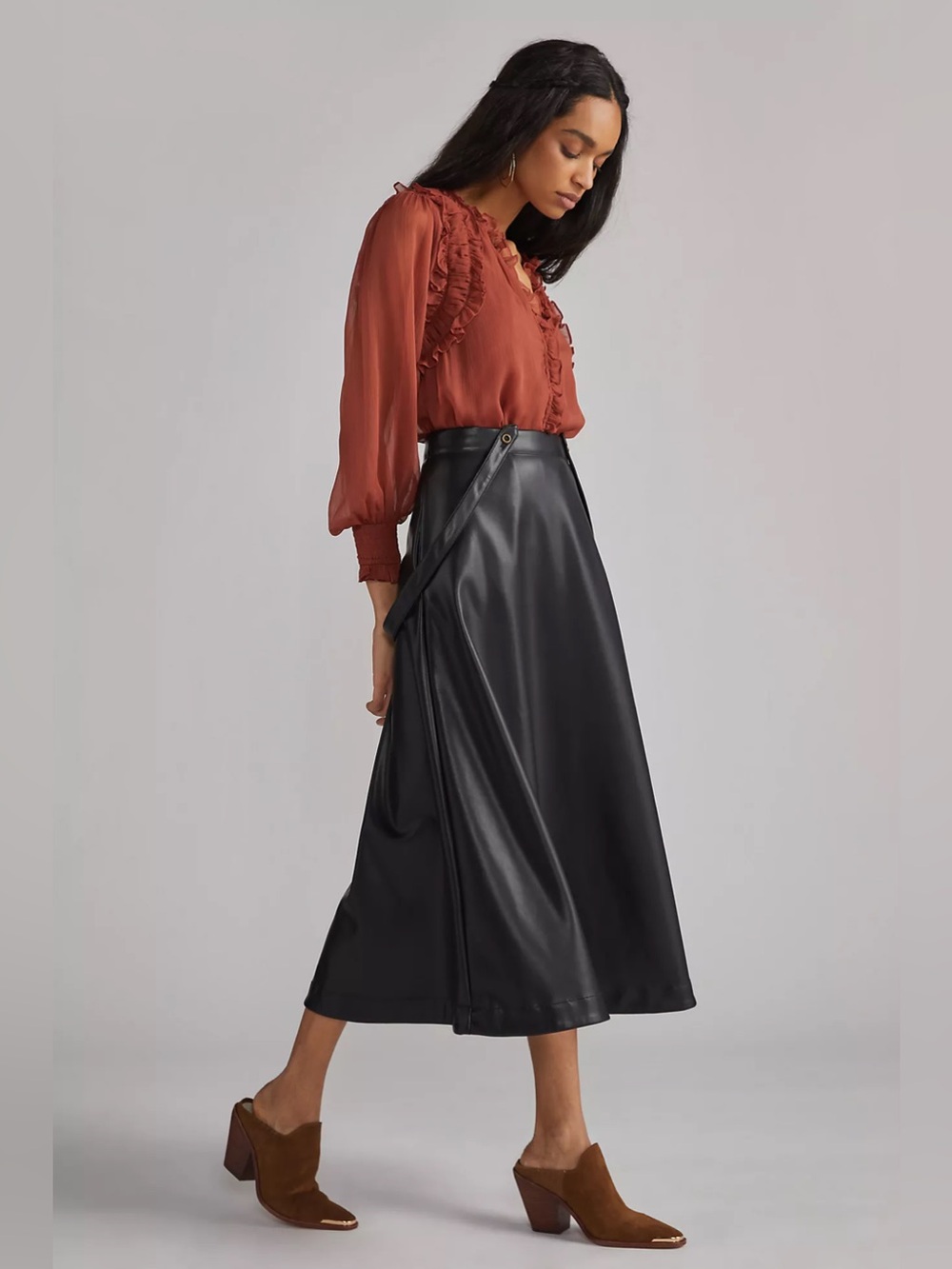 ✨ Anthropologie Faux Leather Pinafore Suspender Midi Skirt Black - Picture 3 of 11
